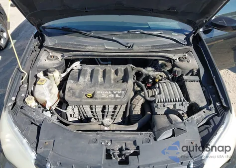 2014 Chrysler 200 Lx z USA, uszkodzony, nr VIN 1C3CCBAB0EN194740